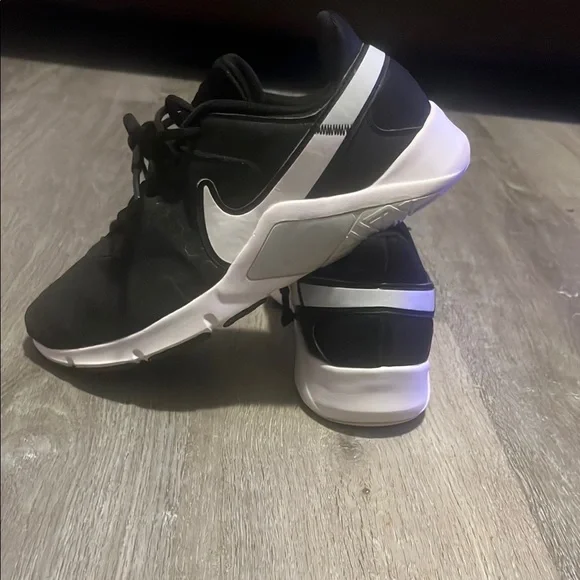 Nike Men's Black Running Shoes - Picture 6 of 10